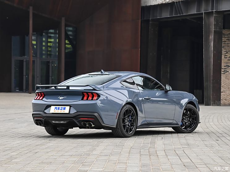 福特(进口) mustang 2024款 2.3l ecoboost 硬顶性能版 