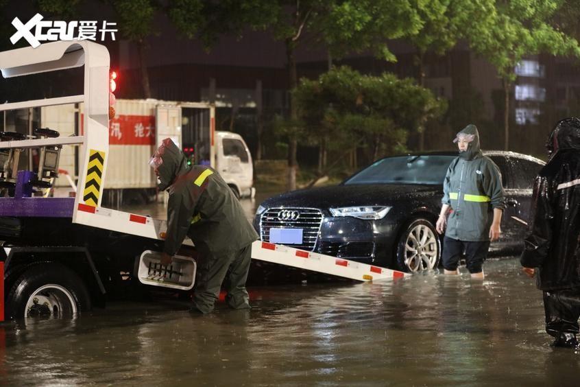 降雨按下连播键 最全雨季安全用车攻略